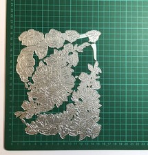 Large 3-4pcs (8 Cuts) Decorative 3D Flower Swag & Corner Die Set - 13.3 X 14cm