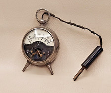 VINTAGE 1930'S VOLTMETER