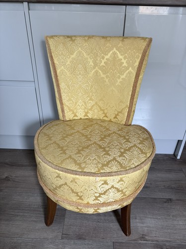 Vintage boudoir bedroom - vintage, chair