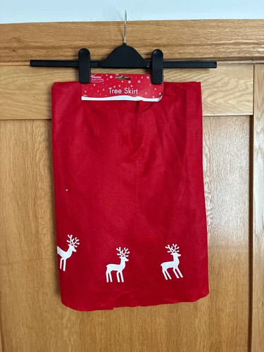 New christmas tree skirt - new,