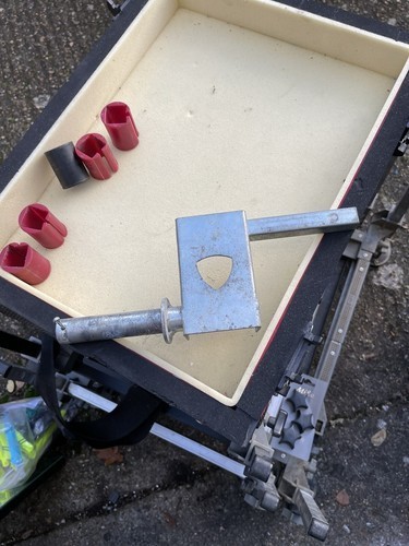 Milo fishing seat box - milo, wheel
