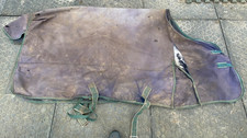 WeatherBeeta Turnout Rug