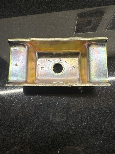 Triumph tr7 lower mounting - tr7,