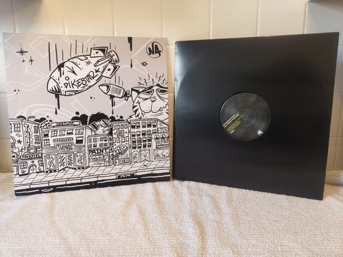 Vinyl records dirty - n4,