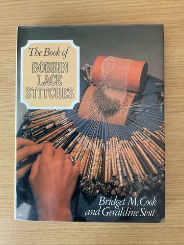 Book bobbin lace - of,