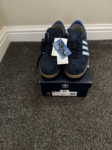 Adidas berlin size uk9 - berlin, (2017)