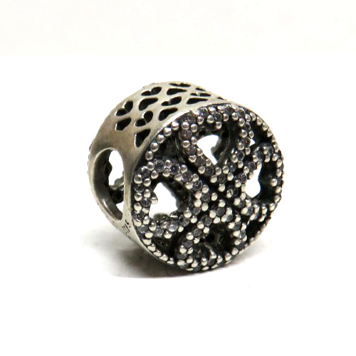 Pandora petals love charm - of,