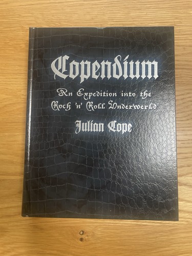 Copendium julian cope - by,