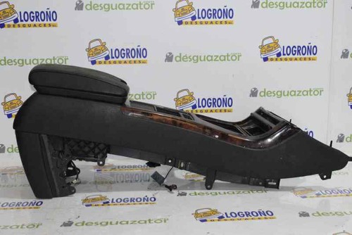 51168402933 center seat