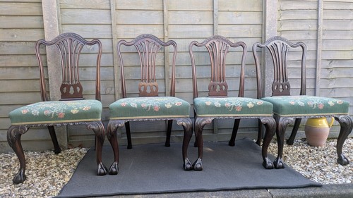 Set four chippendale - of,
