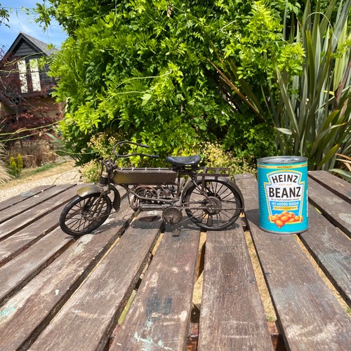 Tinplate vintage style