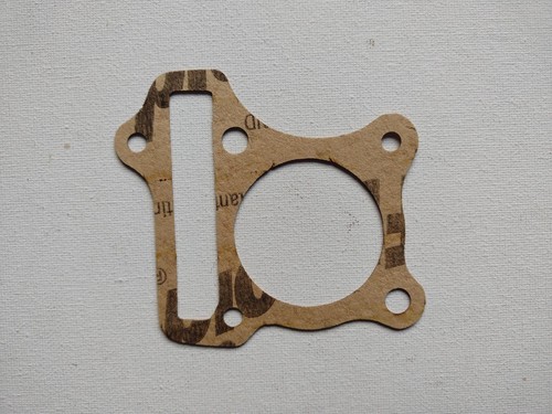 Honda pc50 p50 base - honda, gasket