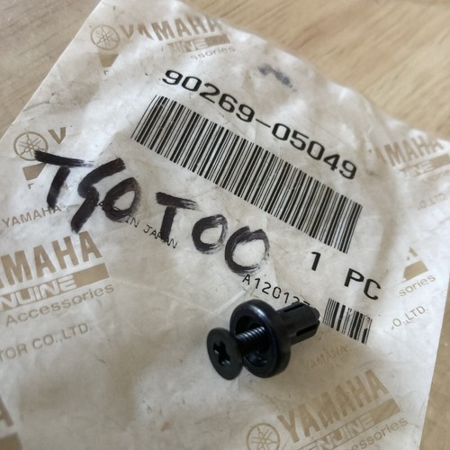 Yamaha 90269 05049 - yamaha, plastic