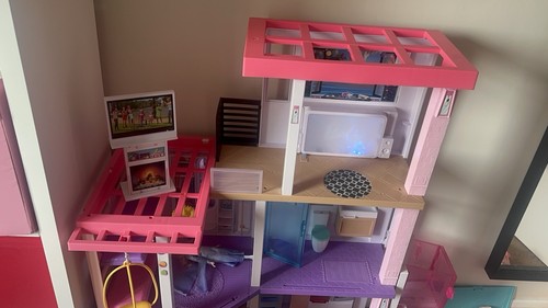 Barbie dream house - dream, three