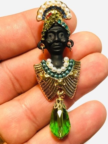 Blackamoor brooch gold tone - blackamoor,