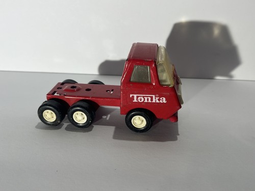 Vintage tonka red - red, truck