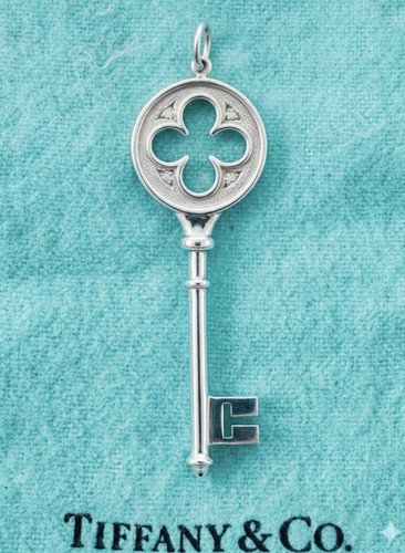 Tiffany diamond clover - &,