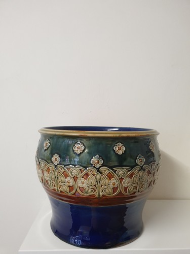 Vintage royal doulton - royal, 5897