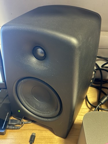 Genelec m030 active - genelec,