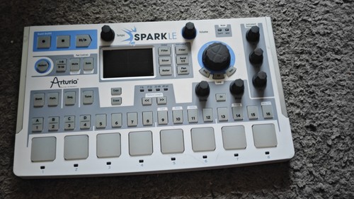 Arturia spark creative drum - arturia,
