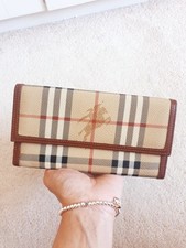 Burberry Women's Vintage House
