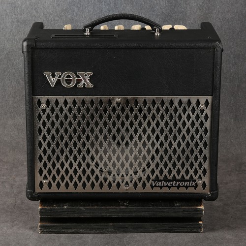 Vox valvetronix vt15 amplifier - vox,