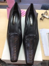 ESINO PURPLE METALLIC LEATHER HEELED SHOE  SIZE 6.5 NEW 