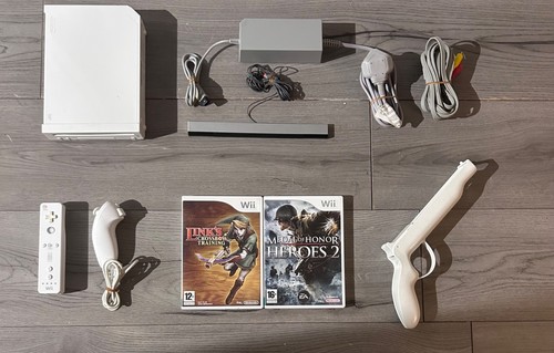 Wii console bundle - , gun