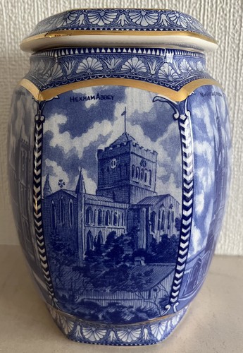 Wade ringtons urn - 7-1/2”,