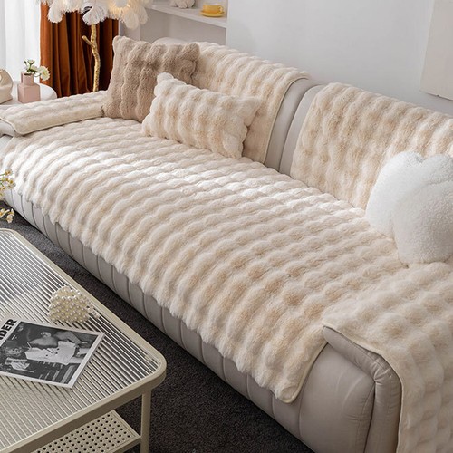Fluffy faux fur - fur, bay