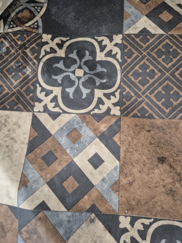 Vinyl flooring remnant - flooring,