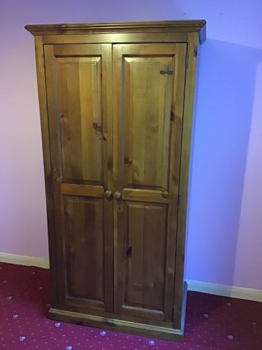 Vintage pine wardrobe good - in,