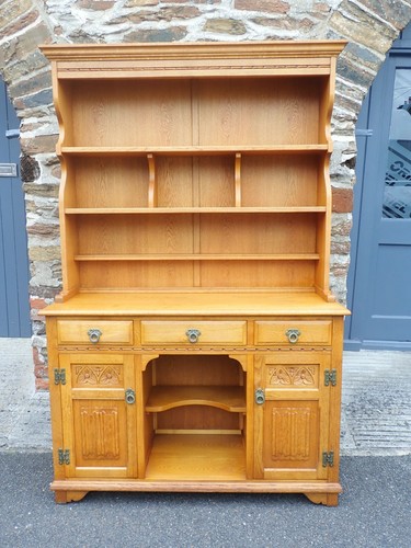Old charm oak dresser - old,