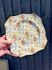 RARE 10" ROYAL WINTON FIREGLOW FLORAL CHINTZ CAKE CABINET PLATE VINTAGE TEAPARTY