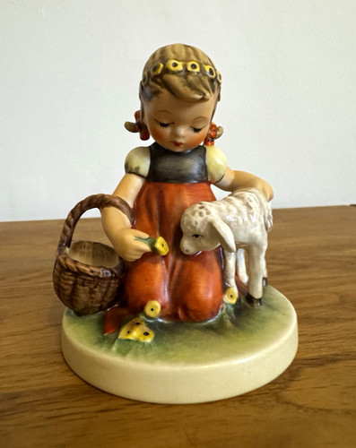Goebel porcelain figurine - goebel,