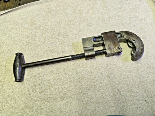 Record 102 pipe cutters - no,