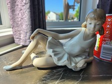 Llandro NAO Figurine Ballerina Dancer