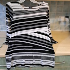 Ladies Top By M&CO Horizontal