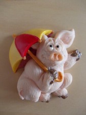 PIGGIN PIG WEATHER FRIDGE MAGNET DAVID CORBRIDGE COLLECTIBLE WORLD STUDIOS 03631