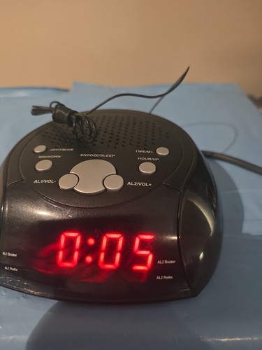 Tesco 106 alarm clock - cr-106, fm