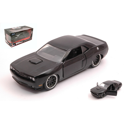 Dom dodge challenger srt8 - dodge,