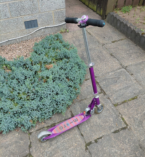 Micro sprite scooter - sprite,