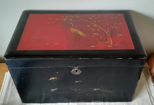 Vintage black lacquer - black, tea