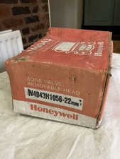 New Very Old Stock Honeywell V4043 H1056 22mm Removable Head Zone Valve