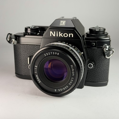 Film camera nikon black - film, em