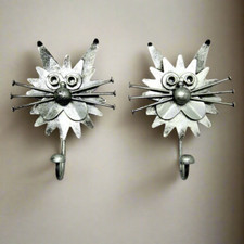 Pair of Metal Cat Wall Hanger