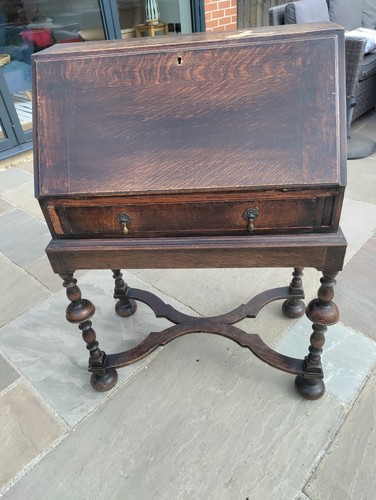 Vintage ladies writing desk
