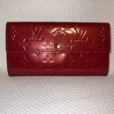 Louis Vuitton Sarah Wallet