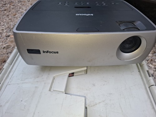 Desktop projector infocus - desktop,