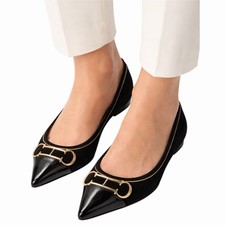 Carolina Herrera Initials